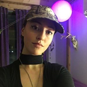 Meet your Posher, Julia